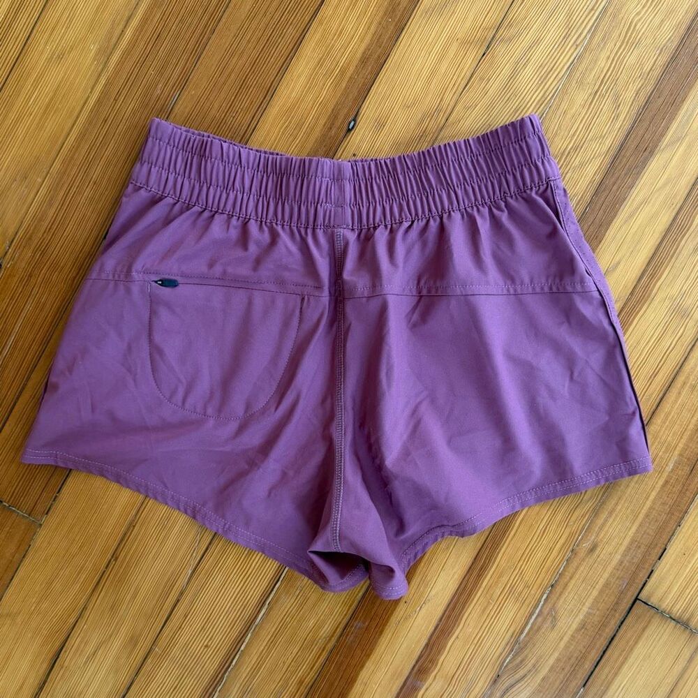 Vuori Dash Shorts in Hazelnut Size S - Picture 3 of 6